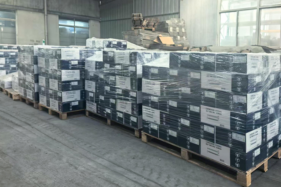 Pakkaus ja varastointi